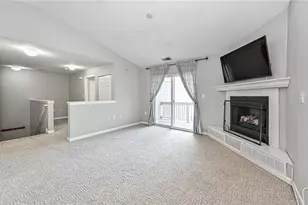 4205 Lenox Oval, Ross Twp, PA 15237 - Photo 4