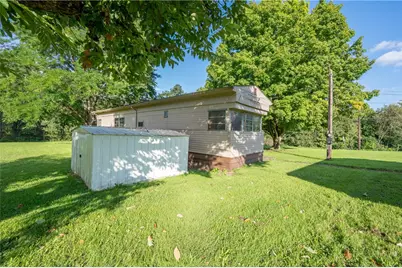 212 Victory St, Derry Township, PA 15717 - Photo 6