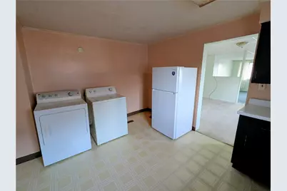 108 Kohler Ave, Twp of But SW, PA 16045 - Photo 12