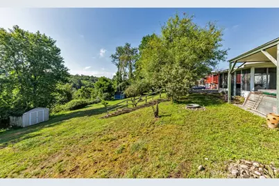 28 Monte Carlo Rd, Pittsburgh, PA 15239 - Photo 4
