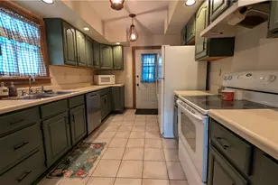 1219 Poplar St, South Greensburg Boro, PA 15601 - Photo 6