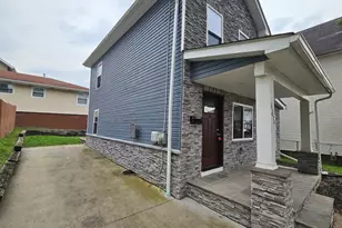 445 Ohio Ave, Rochester, PA 15074 - Photo 2