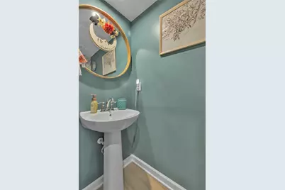 2056 Cade Dr, Center Township, PA 15061 - Photo 14