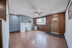 4776 Aloe St, Pittsburgh, PA 15224 - Photo 2