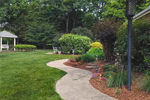 25 Pine Crest Dr, White Township, PA 15701 - Photo 16
