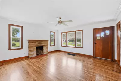3710 Tamarack Dr, South Pymatuning Township, PA 16150 - Photo 4