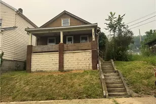 323 Summit Ave, Beaver, PA 16117 - Photo 1