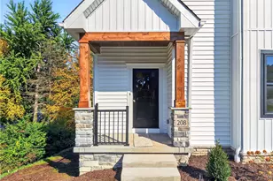 208 Grant Ave, Ross Twp, PA 15237 - Photo 4