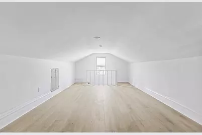 258 E Warrington Ave, Pittsburgh, PA 15210 - Photo 22