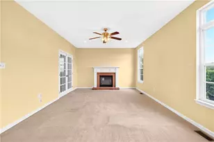 111 Walnut Dr, Robinson Twp, PA 15136 - Photo 8
