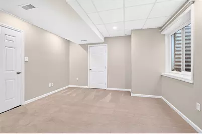1066 Woodlawn Dr, North Strabane, PA 15317 - Photo 34