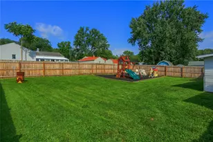 8 Lower Idlewild Dr, Union Township, PA 16101 - Photo 2