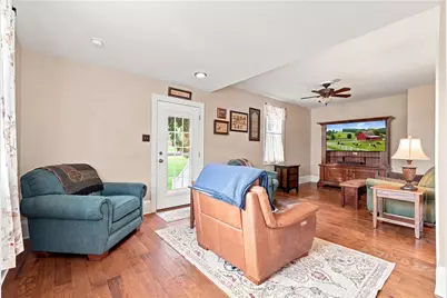 111 Baker, Mount Pleasant Township, PA 15666 - Photo 18