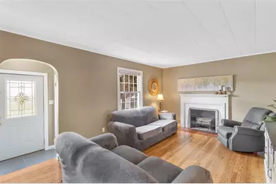 216 Pennsylvania Ave, Zelienople, PA 16063 - Photo 6
