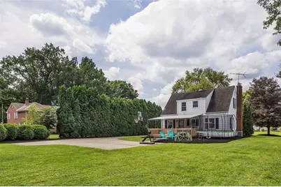 216 Pennsylvania Ave, Zelienople, PA 16063 - Photo 4