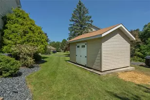 6411 Ten Point Cir, Penn Twp, PA 15085 - Photo 8