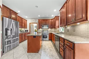 6411 Ten Point Cir, Penn Twp, PA 15085 - Photo 16
