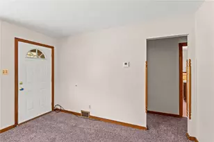 4545 Echo Glen Dr, Pittsburgh, PA 15236 - Photo 8