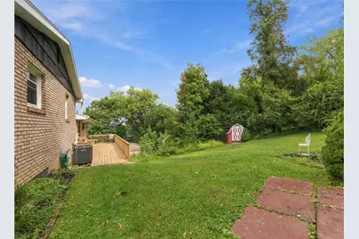 702 Woodside Dr, Jeannette, PA 15644 - Photo 4