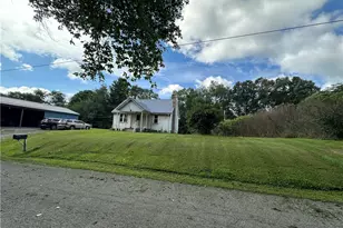 120 Maple Rd, Fairview Township, PA 16041 - Photo 2
