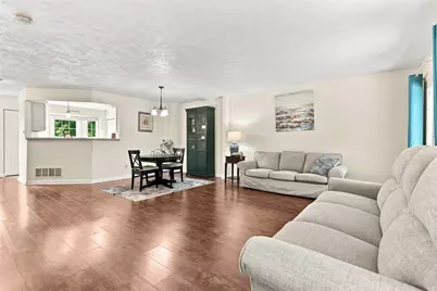 475 Cherryhill Dr, Cecil, PA 15017 - Photo 10