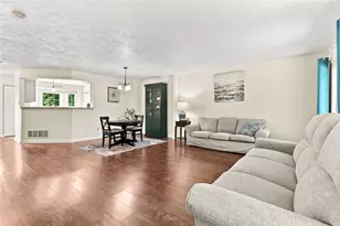 475 Cherryhill Dr, Cecil, PA 15017 - Photo 10