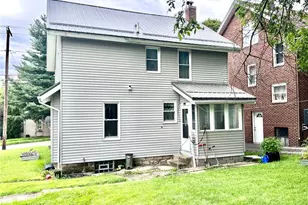 1002 N Mercer St, New Castle, PA 16101 - Photo 4