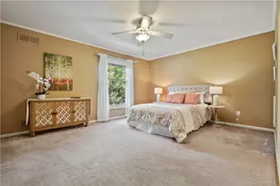 1818 Foxcroft Ln, Pittsburgh, PA 15101 - Photo 14