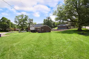 202 Fiesta Dr, Pittsburgh, PA 15239 - Photo 30