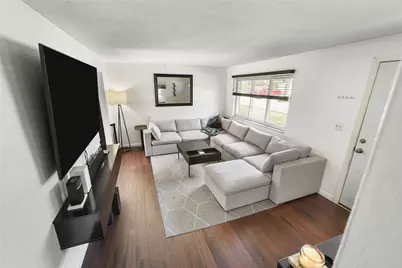 202 Fiesta Dr, Pittsburgh, PA 15239 - Photo 16