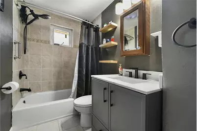 202 Fiesta Dr, Pittsburgh, PA 15239 - Photo 24