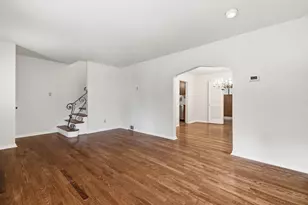 4326 McCaslin St, Pittsburgh, PA 15217 - Photo 8