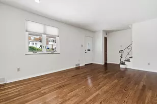 4326 McCaslin St, Pittsburgh, PA 15217 - Photo 6
