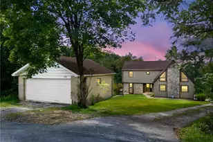 420 Clements Rd, Pittsburgh, PA 15239 - Photo 2