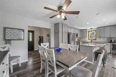 420 Clements Rd, Pittsburgh, PA 15239 - Photo 10