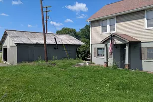1320 Memorial Blvd, Connellsville, PA 15425 - Photo 2