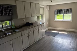 1320 Memorial Blvd, Connellsville, PA 15425 - Photo 6