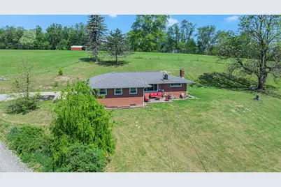 383 Ridgemont Dr, Ohioville, PA 15059 - Photo 2