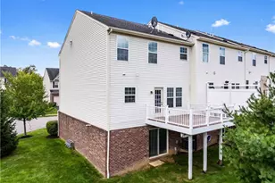 117 Maple Ridge Ct, Cecil, PA 15317 - Photo 32