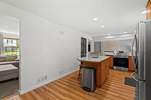 1013 Dana Dr, West Mifflin, PA 15122 - Photo 10