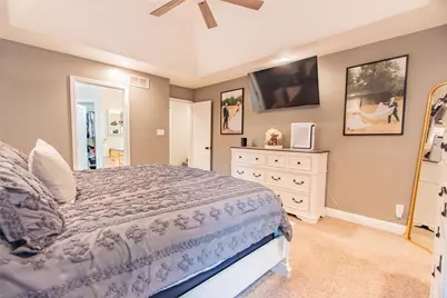 101 Covington Dr, Center Township, PA 16001 - Photo 14