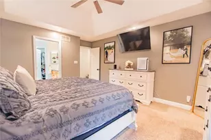 101 Covington Dr, Center Township, PA 16001 - Photo 14