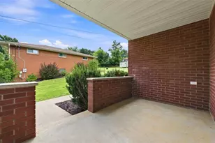 12640 Deborah Dr, North Huntingdon, PA 15642 - Photo 4