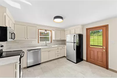 12640 Deborah Dr, North Huntingdon, PA 15642 - Photo 10