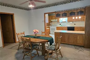 302 S Washington St, Eau Claire, PA 16030 - Photo 10