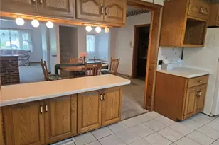 302 S Washington St, Eau Claire, PA 16030 - Photo 6
