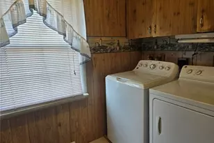 302 S Washington St, Eau Claire, PA 16030 - Photo 8
