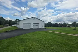 302 S Washington St, Eau Claire, PA 16030 - Photo 2