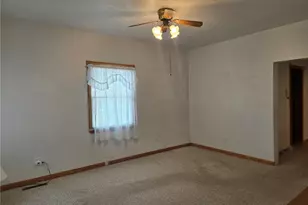 302 S Washington St, Eau Claire, PA 16030 - Photo 12