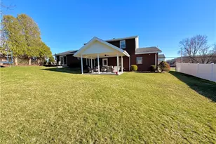 340 Dixon Blvd, South Union Township, PA 15401 - Photo 4